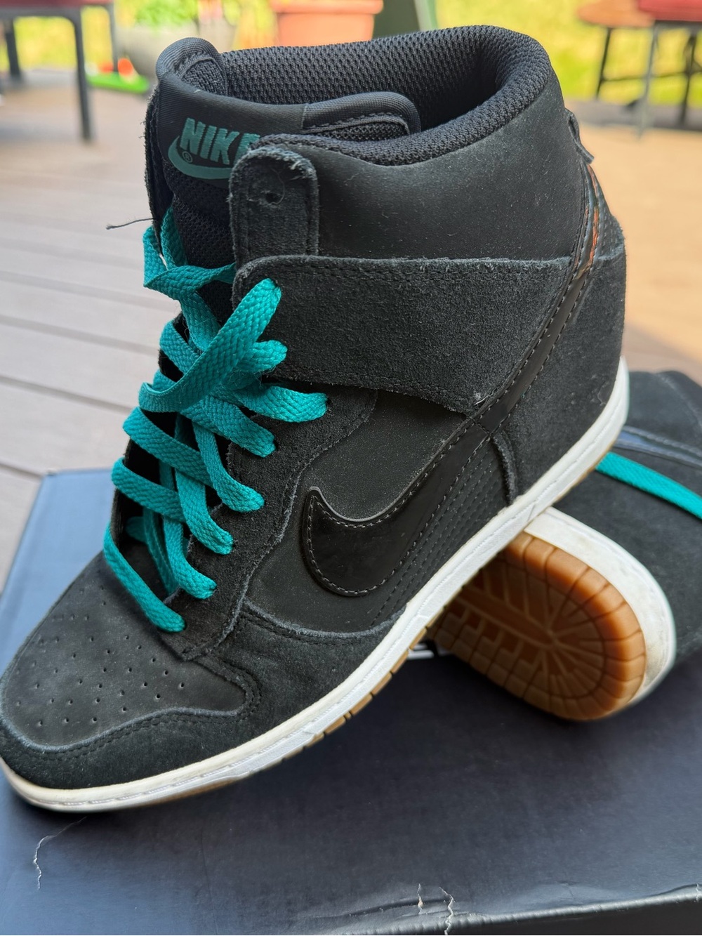 Nike Women’s Size 8 Black Hidden Wedge High Top Sneakers Teal Y2K